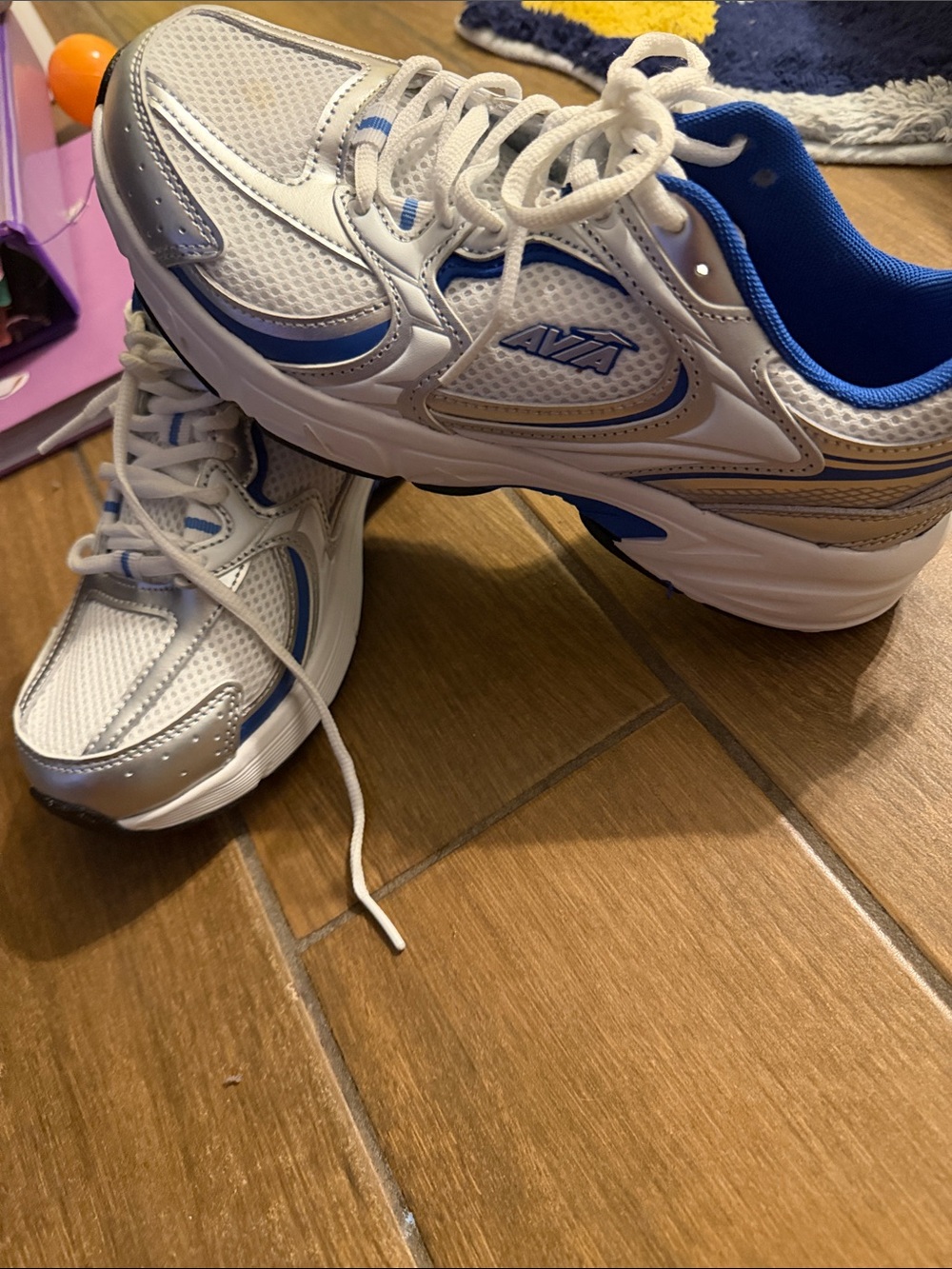 Avia White and Blue Running Sneakers with Silver Accents